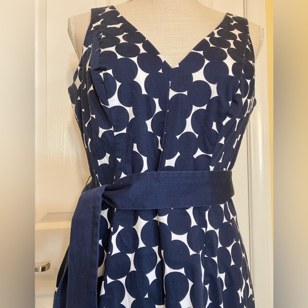 Navy polka dotted belted dress, Nine West size 10 - Picture 2 of 12